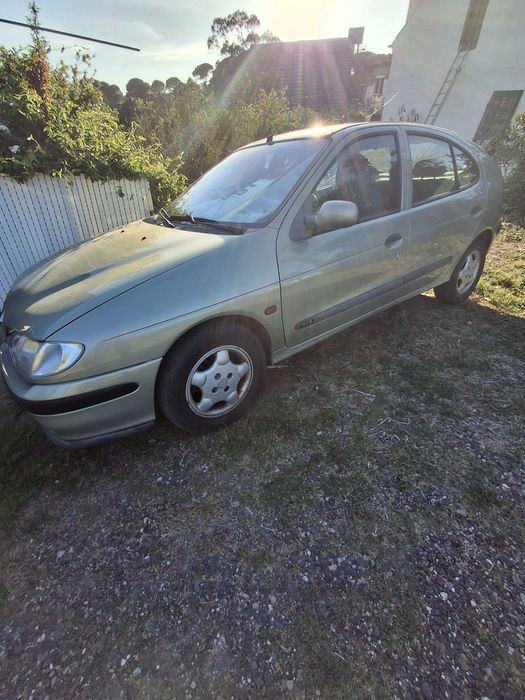 Megane 1.9 td 1998 . Santiago do cacem