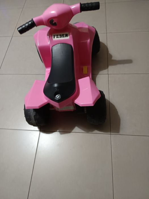 Moto 4 Elétrica Quad Racy Feber Pink 6V 18M+