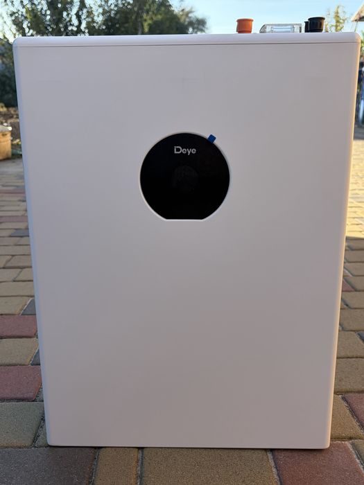 Акумулятор Deye SE-F5 Pro-C LiFePO4 51.2V/100AH, 5120 W*h (з дисплеєм) (літій-залізо-фосфатний акумулятор для ДБЖ (UPS)