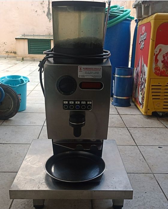 Moinho de café proficional.