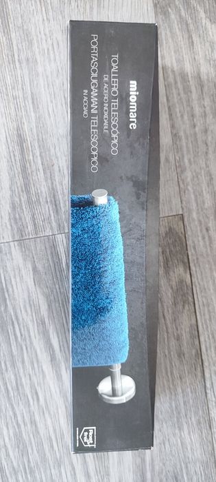 Toalheiros telescópicos novos caixa nunca aberta