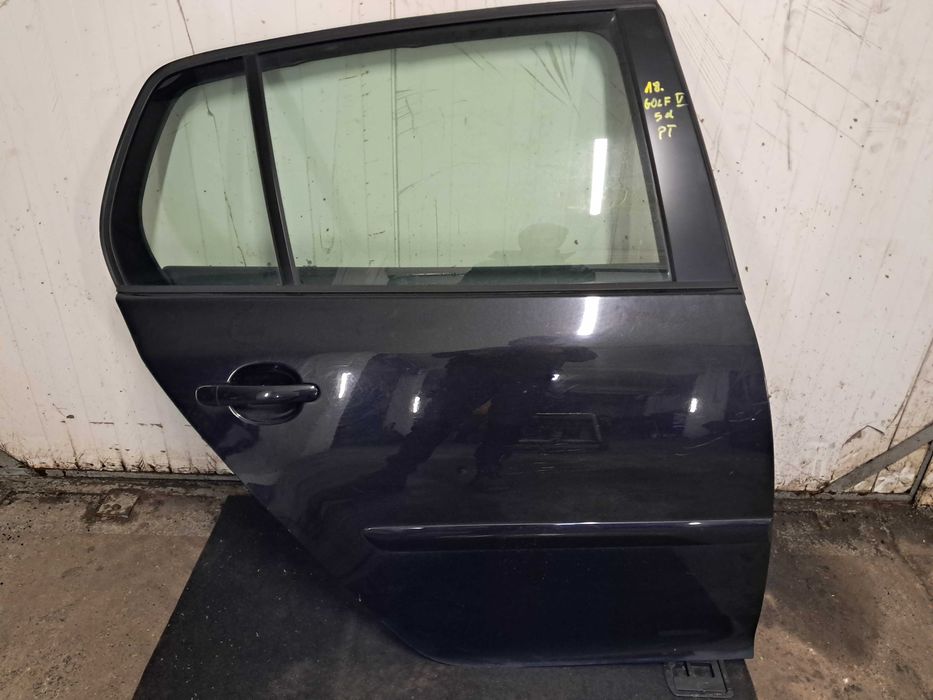 VW Golf V 5 HB 5D drzwi prawe tylne prawy tył LC9Z