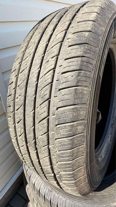 Продам Шини Kapsen 225 60 R17 2025