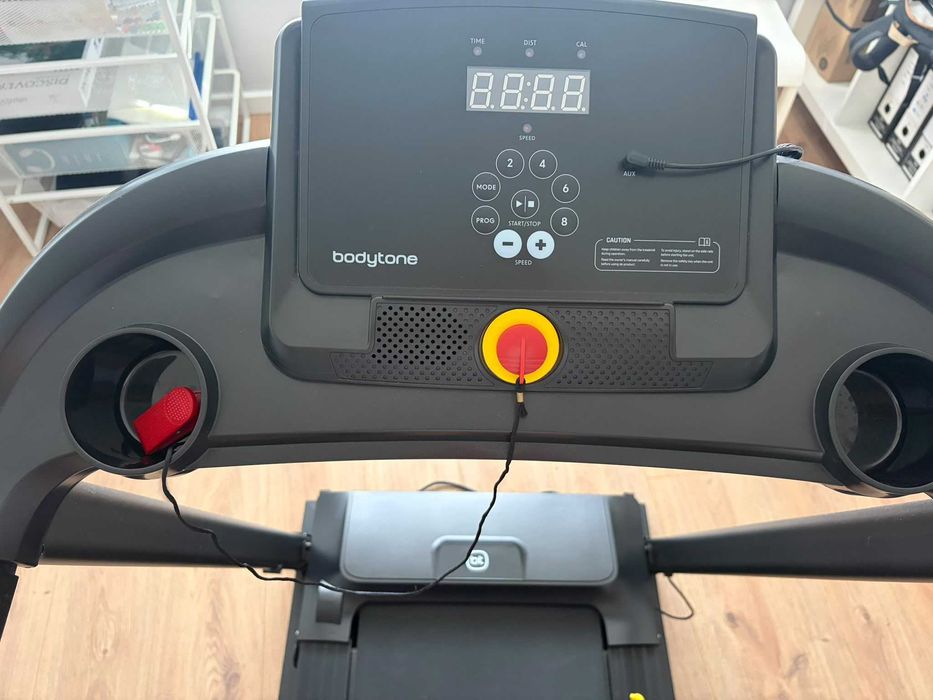 Passadeira de Corrida BODYTONE DT12+ (vel.máx:12 km/h)