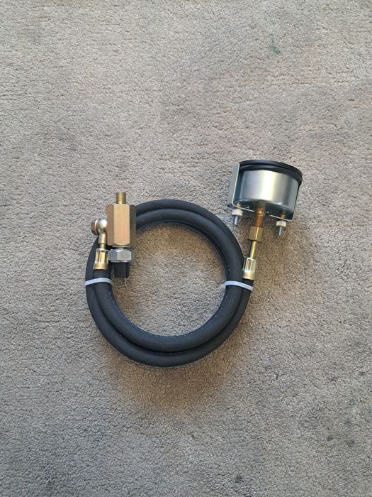 Wskaznik, zegar cisnienia oleju URSUS C-360 C-330 MF255 ZETOR