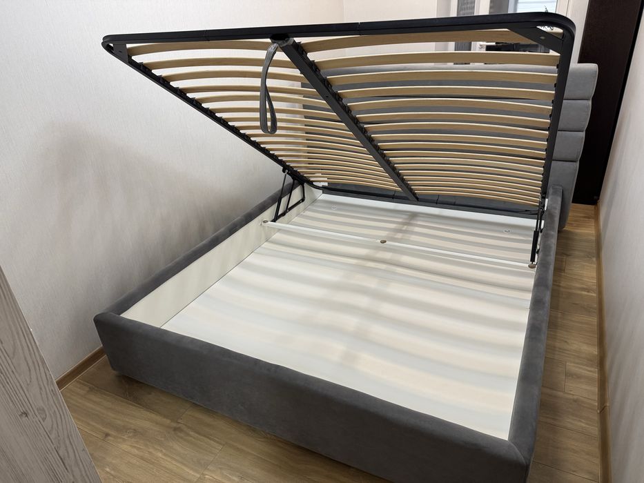 Кровать ліжко двуспальна двоспальна 1.6 * 2