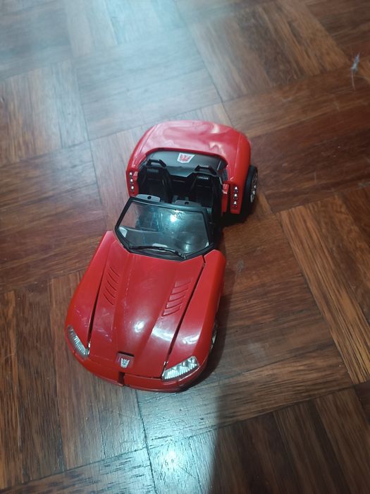 Transformer vermelho