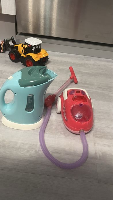 Дитячий пилосос і чайник