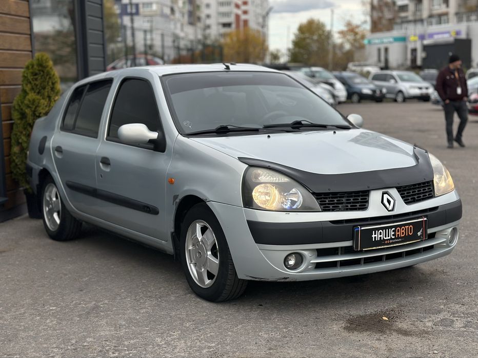 RENAULT SYMBOL 2003 року, 1.4 газ/бензин, автомат, передній привід.
