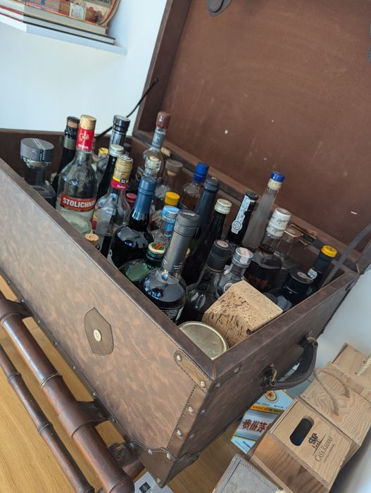 Caixa de bebidas de pele vintage
