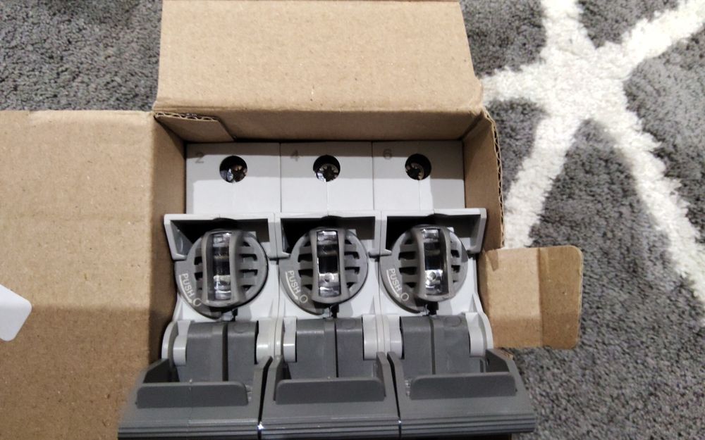 Продам розєднувач Mersen 63a