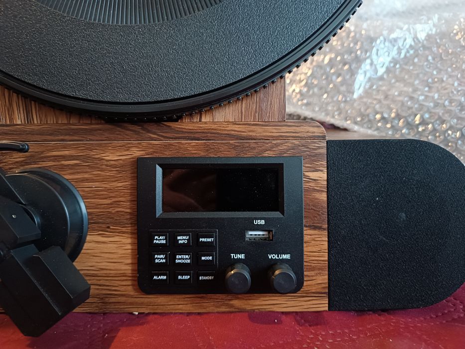 Програвач вінілу Auna Verticalo SE DAB, BT, USB, FM