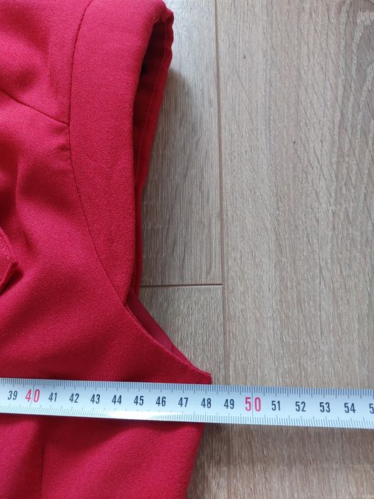Sukienka na zamek Top Secret 40