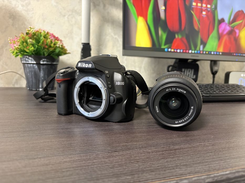Фотоаппарат Nikon D3000 + объектив 18-55 VR | Идеальное состояние