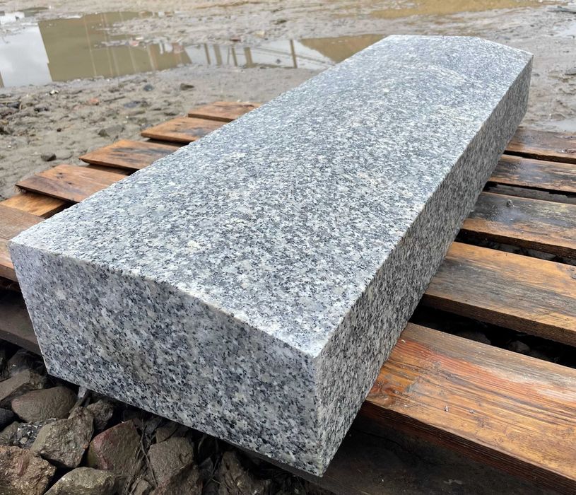 OBRZEŻE GRANITOWE 6 cm, 8 cm, 10 cm, 12 cm SCHODY GRANITOWE 3-20 cm Oporniki Obrzeża Stopnie Granit Krawężniki Krawężnik Drogowy Kostka Granitowa