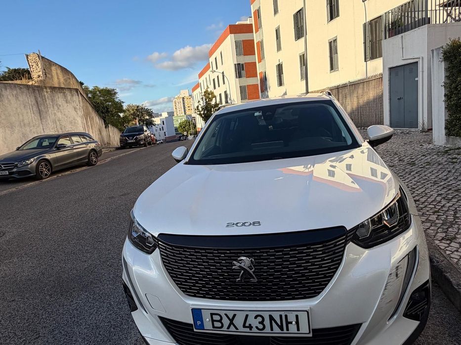 PEUGEOT 2008 1.5 BlueHDi