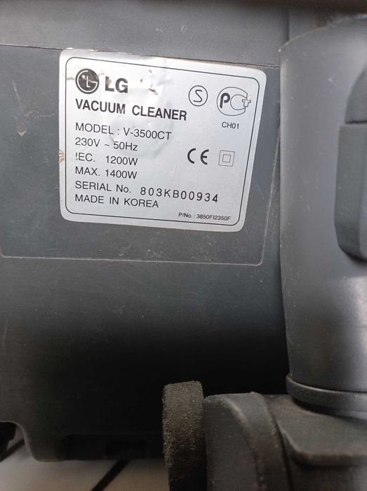 Пылесос мешковый LG V-3500CT Passion 1400 Вт исправный