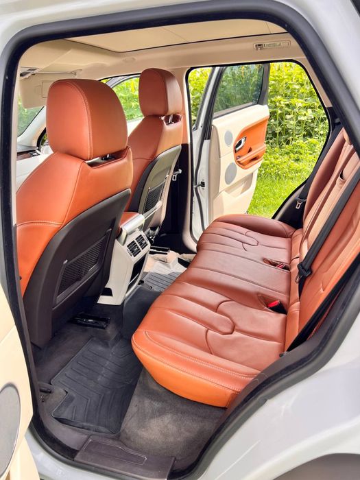Продам  свій Офійійний Range Rover Evoque