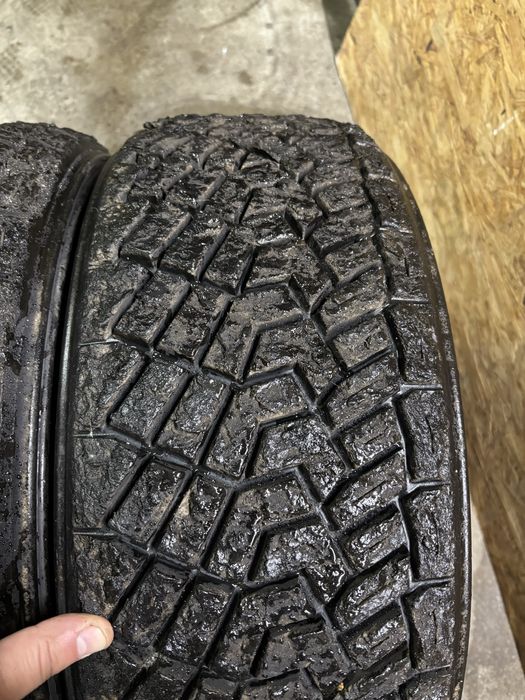 Jantes Rally WRC de terra oficiais em 15 5x130 c/ pneus Pirelli