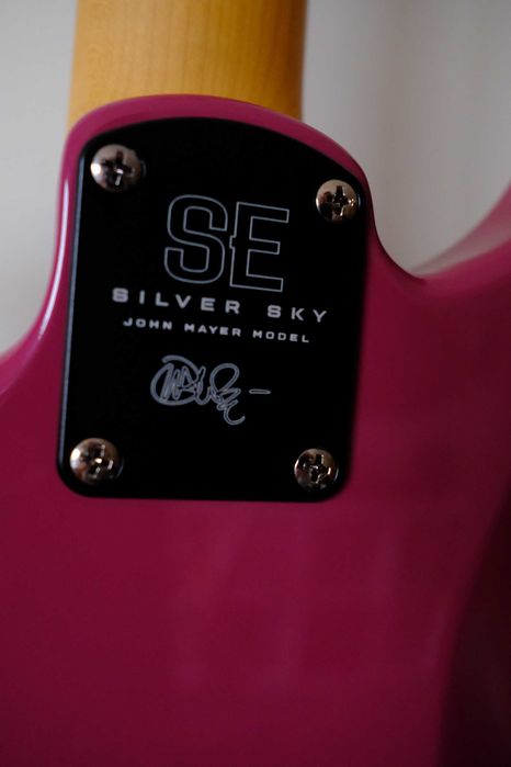 Guitarra PRS Silver Sky SE Dragon Fruit