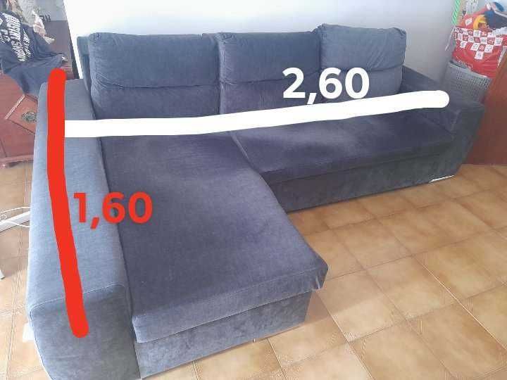 Sofá com arrumação