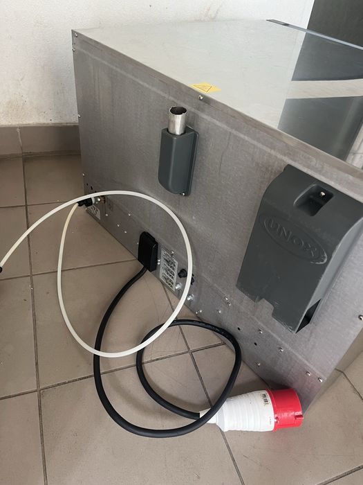 Конвекційна Піс з Інжекторним Парозволоженням Unox XTF-195 Італія!