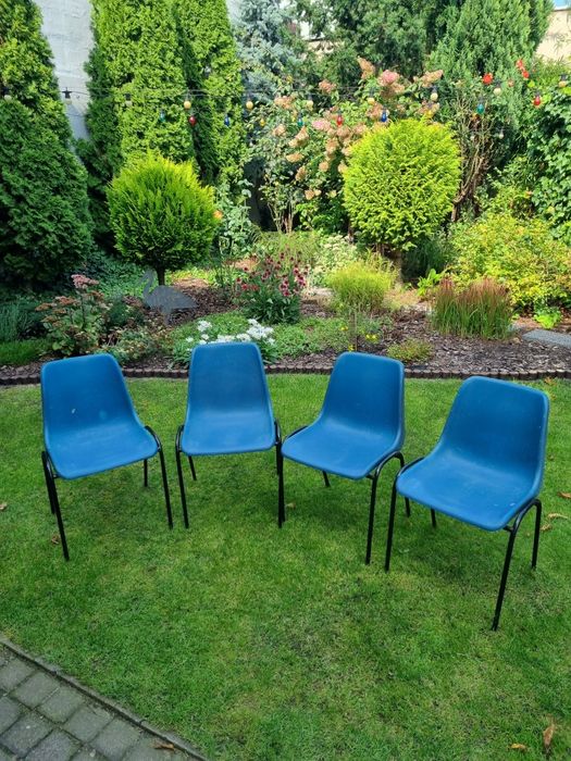 Sprzedam krzesła ogrodowe.