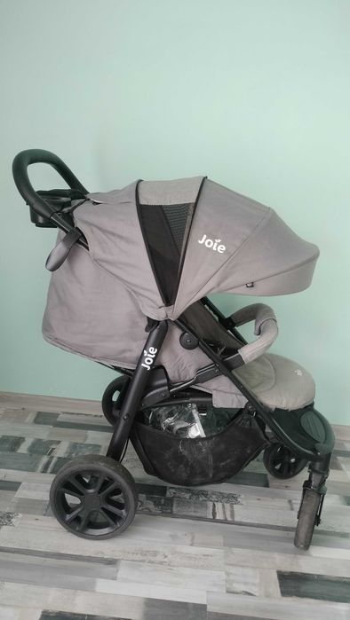 Wózek Joie spacerowy