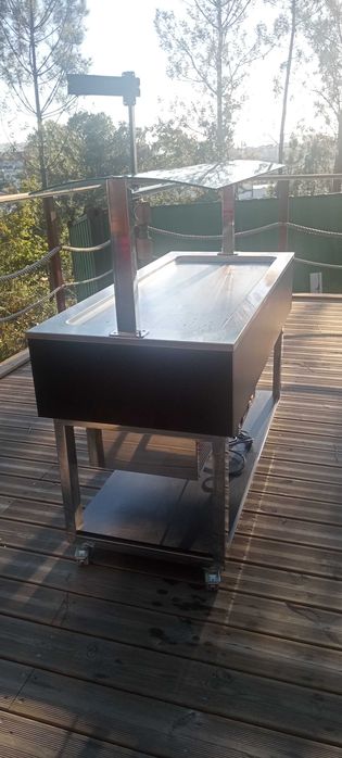 Vitrine profissional Afinox profissional quente e frio