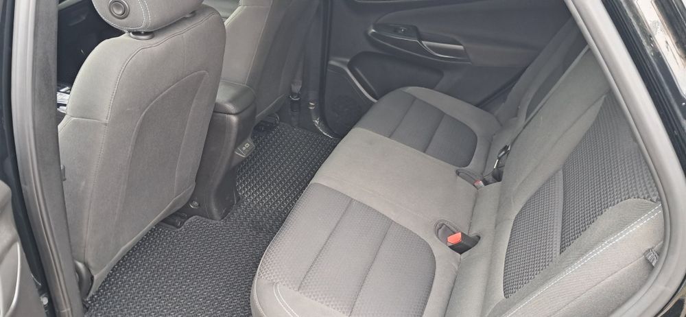 Продам Chevrolet Bolt EUV