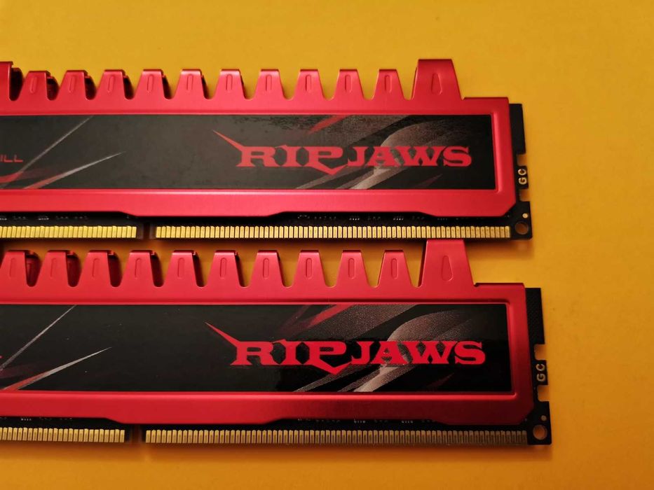 DDR3 8GB G.SkiLL RipJaws 10600 -Komputer