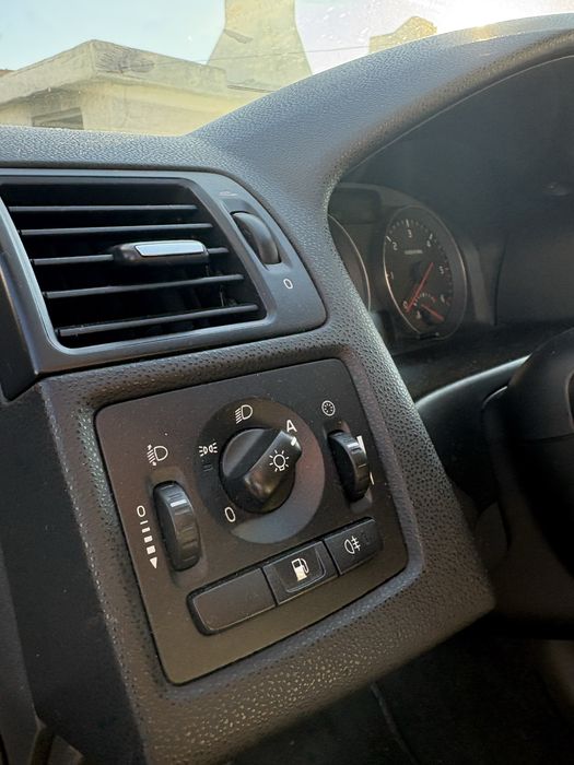 Volvo v50 1.6D 2011