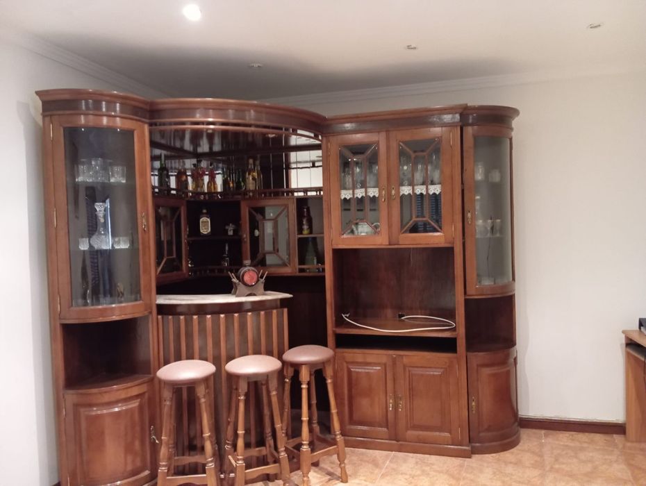 Móvel Bar de madeira