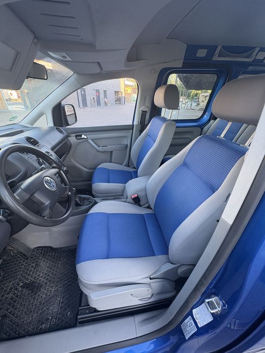 Volkswagen Caddy 1.6mpi бензин