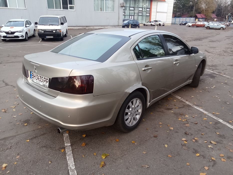 Mitsubishi Galant 2009