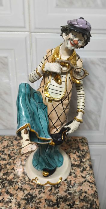Palhaço em porcelana