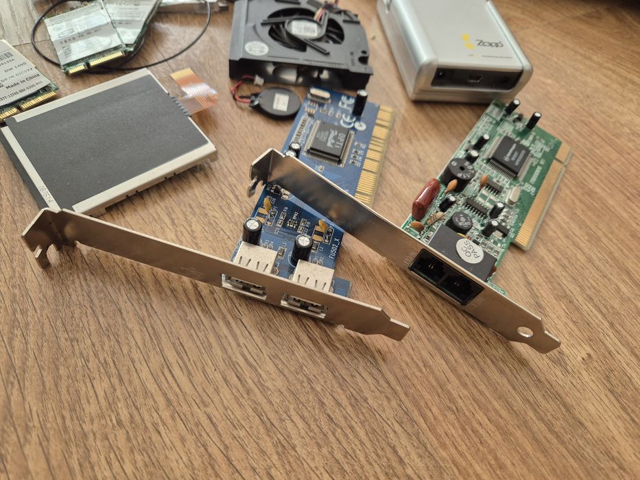 Baú dos PC's **Oportunidade** Tudo 25€