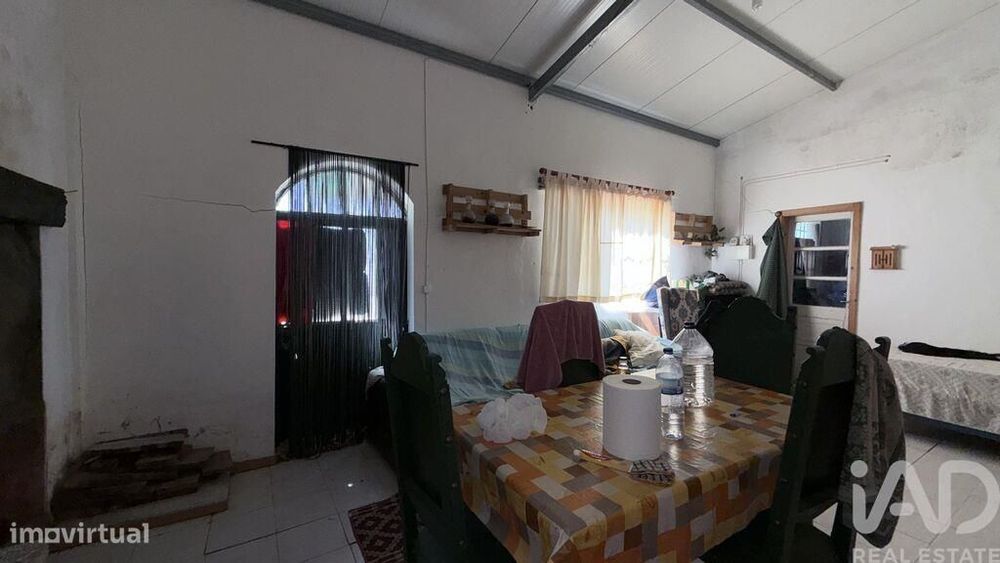 Terreno em Amiais de Baixo