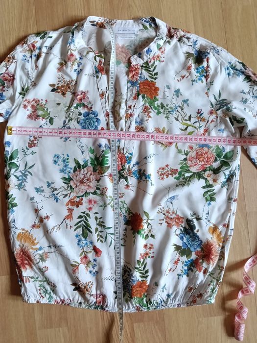 Urocza bluzeczka Reserved