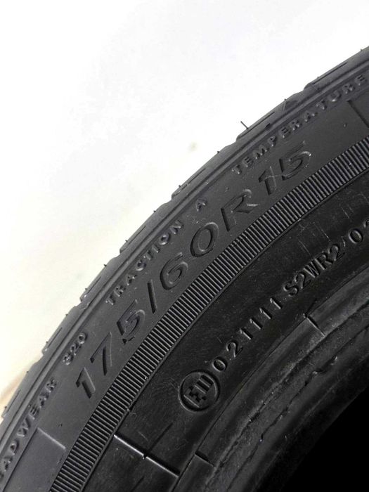 Pneus Dunlop Street Response 2 - 175/60/15 - Excelentes