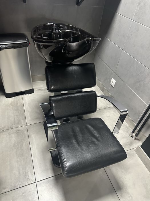 Myjnia fryzjerska sprawna,  czarna