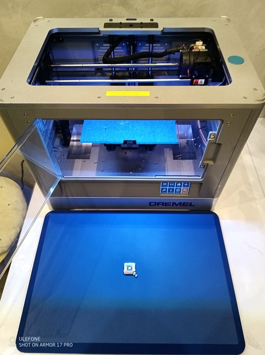 3D принтер Dremel 3D20 Idea Builder