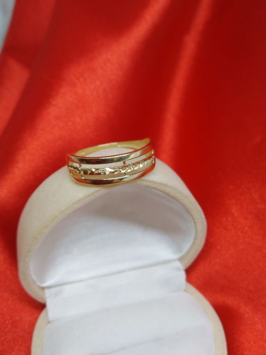 Piękny złoty pierścionek, złoto 585, r. 18