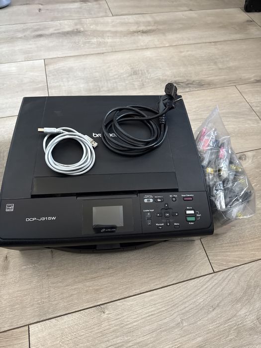 Sprzedam drukarkę kolorową Brother DCP-J315W