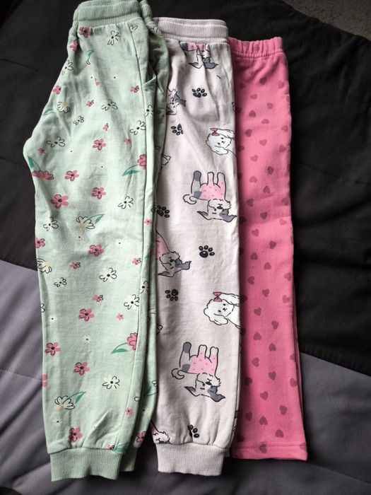 Spodnie dziewczęce 3 pary  r. 122