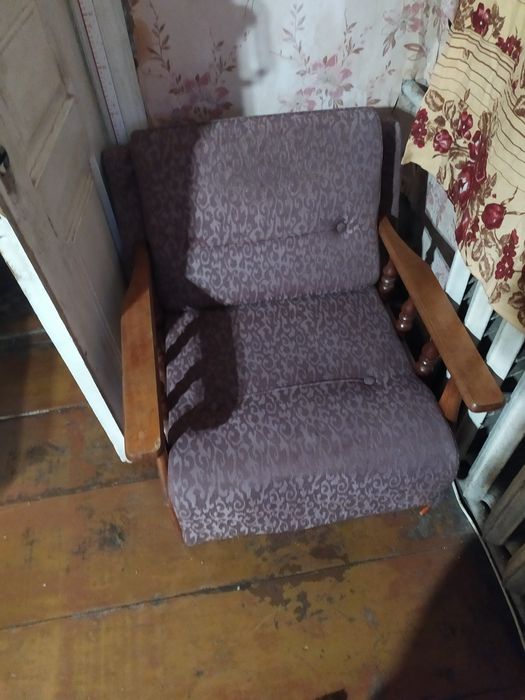 Продам диван розкладный кресло розкладное кресло не розкладное
