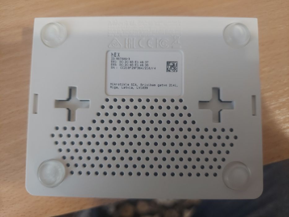 Mikrotik 750gr3.