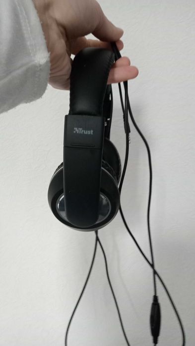 Навушники з мікрофоном TRUST
