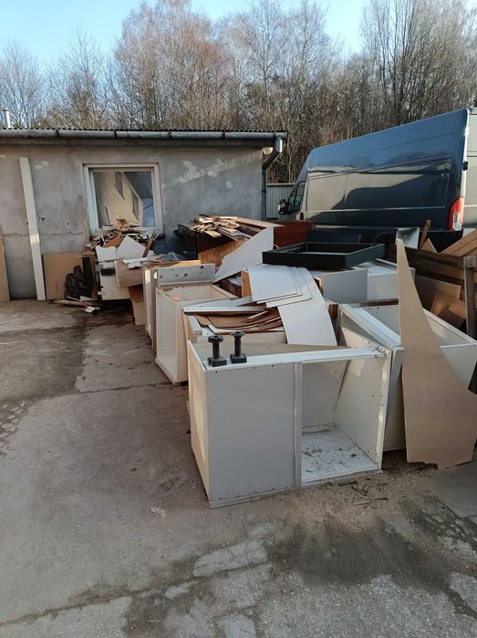 Oddam odpady z płyt meblowych