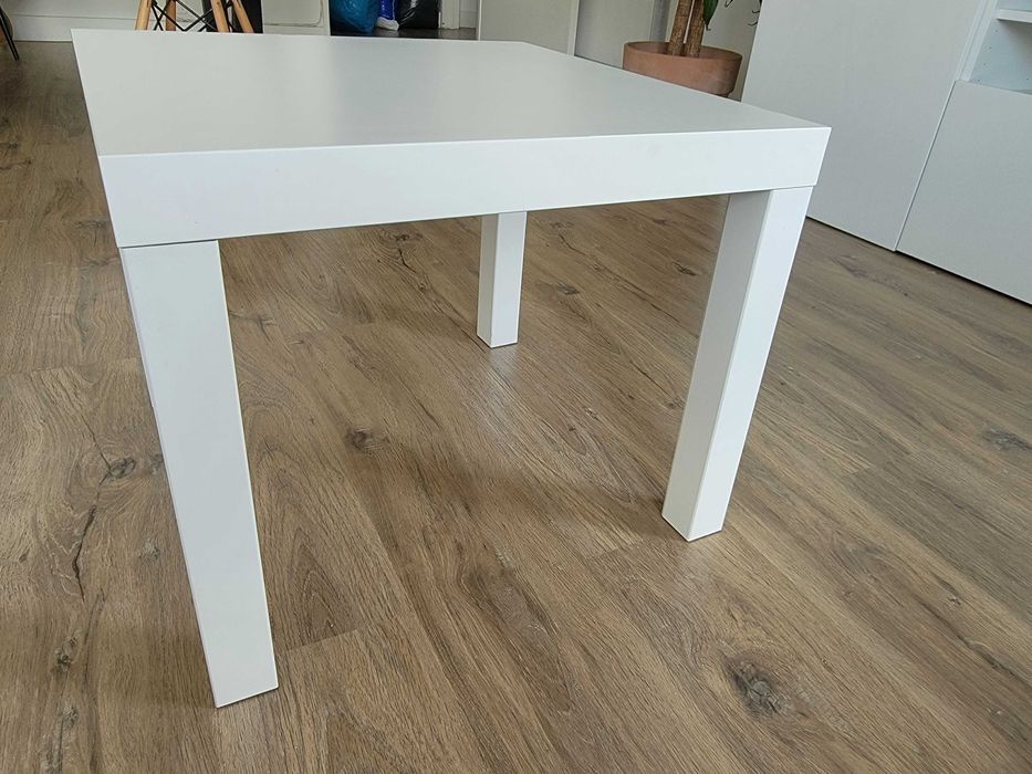 Mesa de Centro IKEA LACK – Cor: Branca – Como Nova